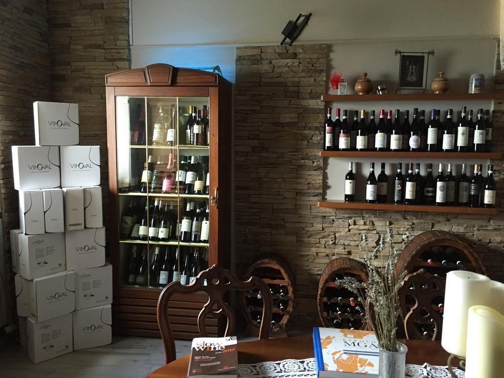 布奈餐厅酒店 Cortemilia 外观 照片